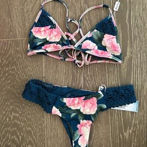 FRANKIES BIKINIS 👙 WHOLE SET